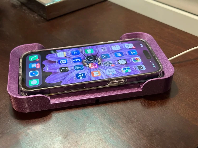 Khay sạc MagSafe cho iPhone 13/14/15 (Pro/Plus/Max) - Image 7