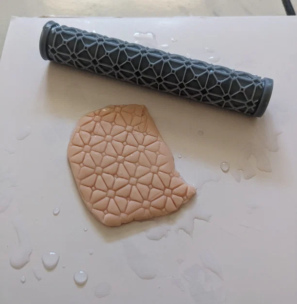 Cây cán tạo vân (Texture Rolling Pin) - Gạch khảm kim cương - Image 1
