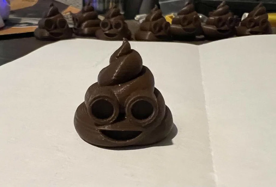 Minifig Lego Poop Emoji - Image 1
