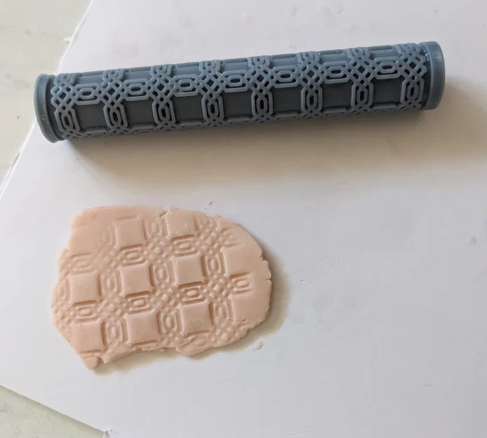 Cây lăn tạo vân (Texture Rolling Pin) - Gạch Đan Xen Kép - Image 1