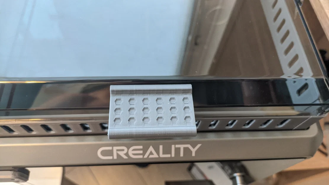 Tay cầm nắp máy in 3D Creality K1C - Tiện lợi và thẩm mỹ - Image 3