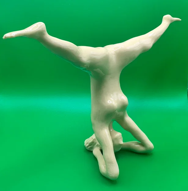 Mô hình phụ nữ tập Yoga tư thế trồng chuối (Headstand Figure) 3D - Image 2