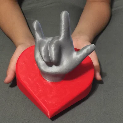 Hearts & Hands (Trái tim & Bàn tay)