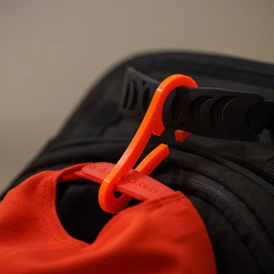 Móc treo nón cho balo (Backpack hat hook)