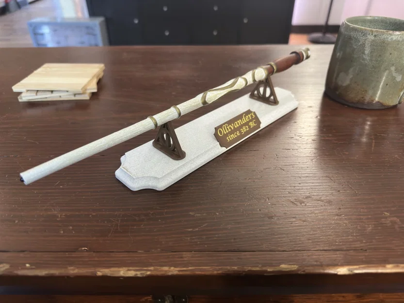 Kệ Trưng Bày Đũa Phép (Wand Stand) - Image 1
