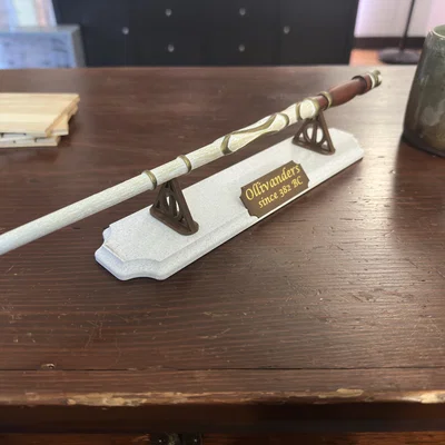 Kệ Trưng Bày Đũa Phép (Wand Stand)