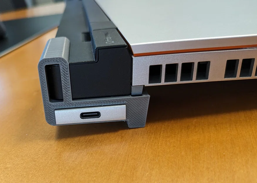 Bộ chân đế nâng cao tản nhiệt cho laptop Framework 16 - Image 1