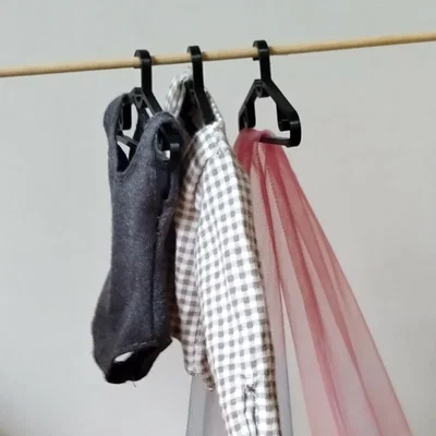 Móc Áo Spruttig Cỡ Búp Bê (Tỉ lệ 1:6)