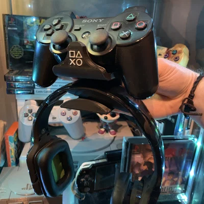 Giá treo tường 2 trong 1 cho tay cầm và tai nghe gaming