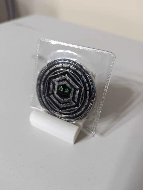 Giá đỡ tiền xu kỷ niệm 3D (Challenge Coin Holder) nhỏ gọn - Image 1