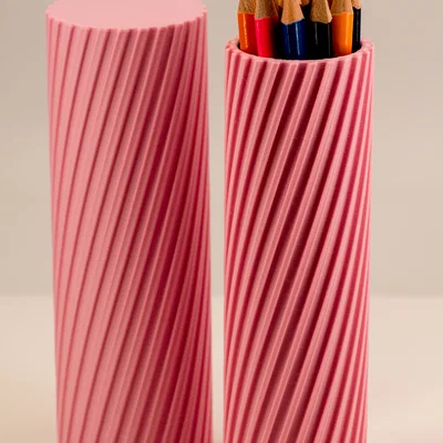Hộp đựng bút cơ chế trượt (Pencil box with sliding mechanism / Stiftebox)