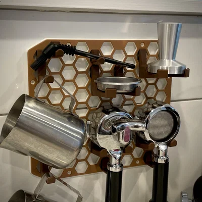 Honeycomb Coffee Wall – Tấm treo tường tổ ong cho đồ pha cà phê