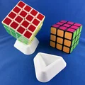 Đế dựng Rubik hình tam giác - Giá đỡ trưng bày đơn giản, tinh tế - Thumbnail 1