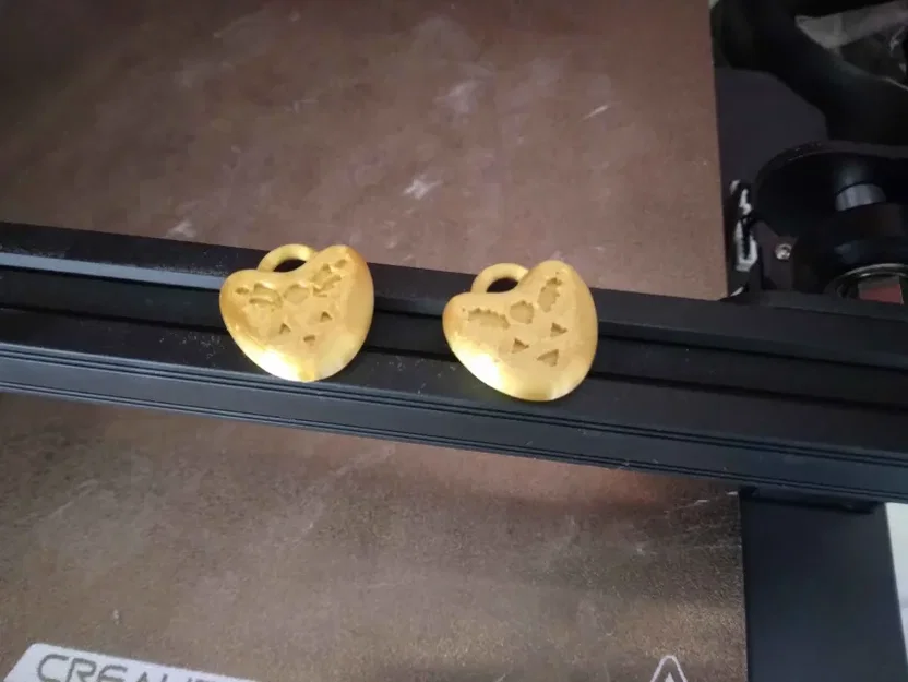 Dây chuyền UNDERTALE Heart Locket (Neclace) - Image 1