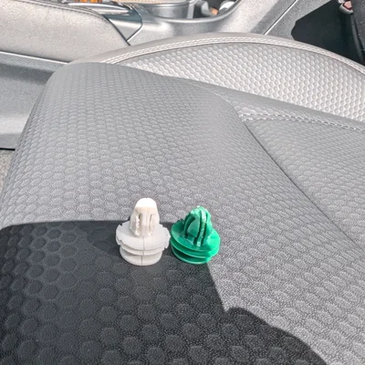 Kẹp gài tấm ốp xe (Car panel clip)