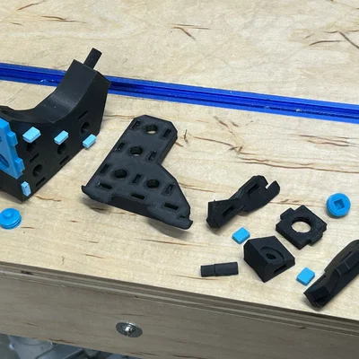 Giá treo Wall Control cho sạc pin Makita DC18RD - Version 2