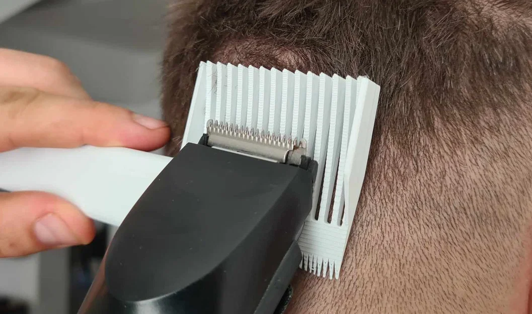 Lược Cữ Cắt Tóc 3D - Dụng Cụ Hỗ Trợ Tông Đơ Chuyên Nghiệp Tại Nhà - Image 1