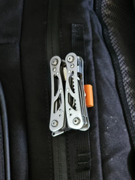 Kẹp balo nam châm đa năng (Universal Magnetic Backpack Clip) - Image 8