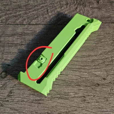 GUN - Dao rọc giấy Gravity Utility Knife (Nút trượt có tiếng click)