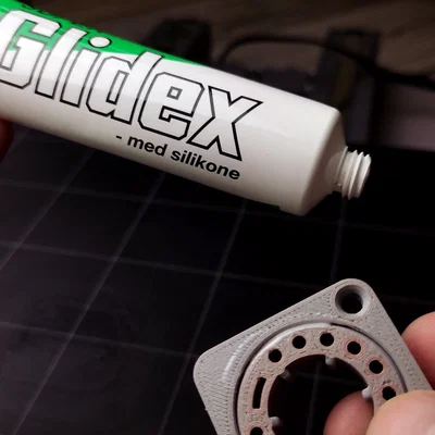 Cassette Keychain Lite – Móc khóa băng cassette mini