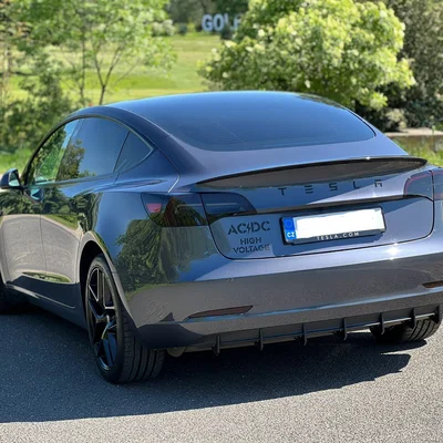 Ốp khuếch tán cản sau (rear bumper diffuser) cho TESLA Model 3