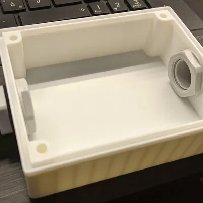 Hộp nối điện chống nước (Waterproof Junction Box v1)