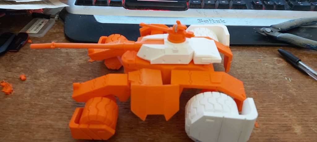 1/35 MAJ-V34 Jiachong Gundam 00 - Image 3