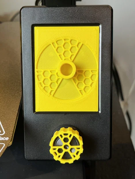 Nắp che màn hình Ender 3 V3 SE biểu tượng phóng xạ - Nhiều phiên bản - Image 1
