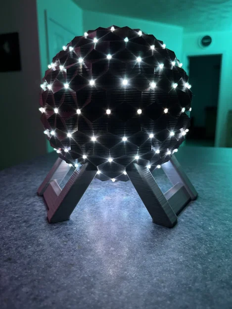 EPCOT Spaceship Earth (bỏ trụ giữa) + lỗ luồn cáp USB - Image 1