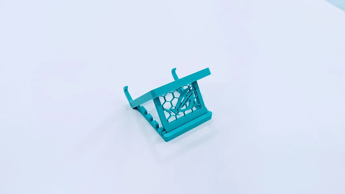 Giá đỡ xếp gọn Asus ROG Ally in 3D có logo ROG độc đáo - Image 4