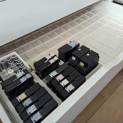 Khay Gridfinity cho Dymo D1 - Băng nhãn 24mm