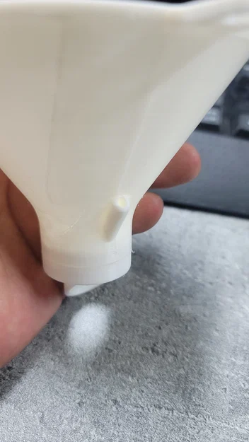 Phễu cho chai nước PET - Image 3