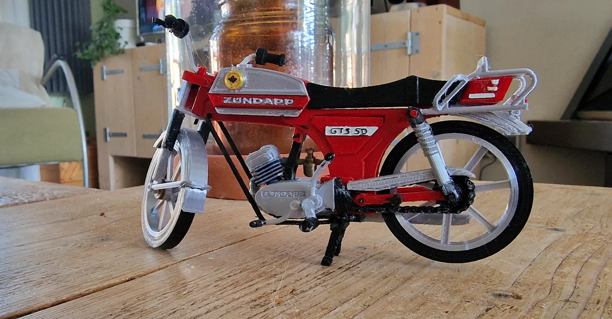 Mô hình in 3D xe máy cổ điển Zundapp KS 50 năm 1981 - Image 8