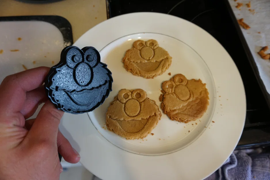 Khuôn cắt bánh quy Elmo (Elmo Cookie Cutter) - Image 1