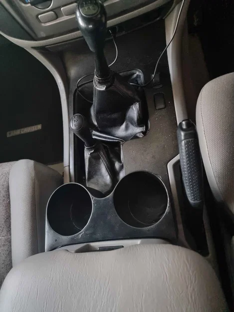 Khay đựng cốc 3D cho Toyota Land Cruiser 100 Series - Image 3