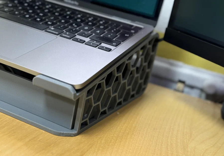 Kệ Đỡ Laptop 13-15 inch Thiết Kế Dạng Lưới Lục Giác Tiện Lợi - Image 1