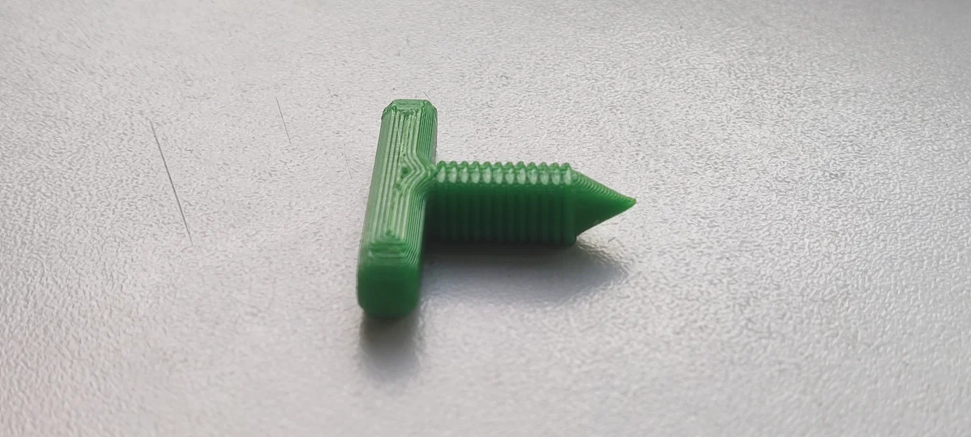 Tưới nhỏ giọt tự động bằng chai PET – chắc chắn, dễ in 3D - Image 11