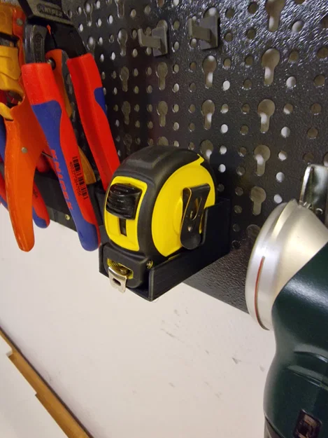 Giá treo thước cuộn 5m cho bảng pegboard Küpper in 3D - Image 1