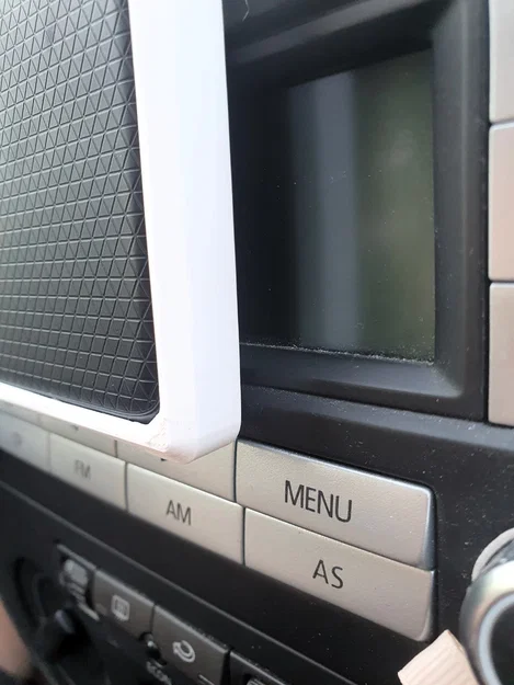 Giá đỡ điện thoại trên xe hơi (Car phone holder) - Image 2