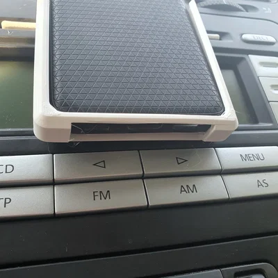 Giá đỡ điện thoại trên xe hơi (Car phone holder)