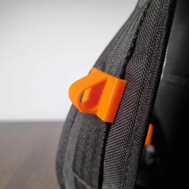 Giá đỡ Carabiner cho Balo - Image 3