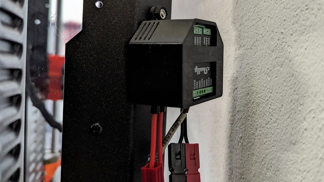 Vỏ/holder Shelly Plus kèm AddOn (lỗ vít M3) - Image 2