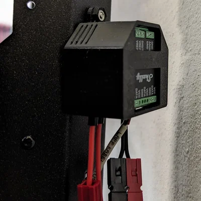 Vỏ/holder Shelly Plus kèm AddOn (lỗ vít M3)
