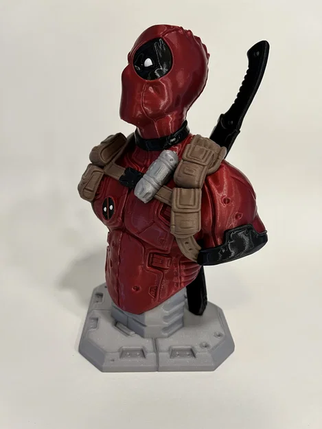 Bust Deadpool Ace of Spades - Image 3
