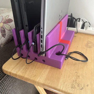 Trạm Sạc Laptop Thông Minh - Giải Pháp Gọn Gàng Cho Bàn Làm Việc