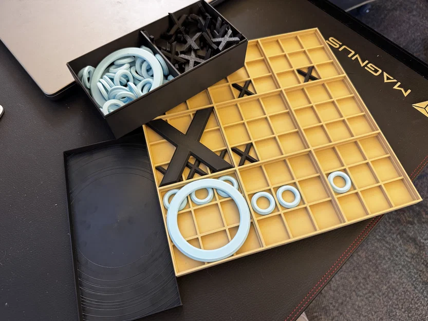 Bàn cờ & quân Ultimate Tic-Tac-Toe - Image 1