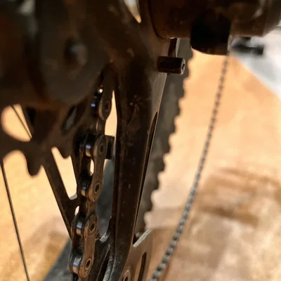 Khóa derailleur Shimano (Shimano derailleur lock)