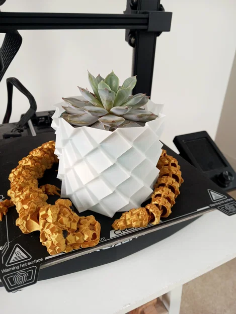 Chậu Trồng Cây: Parametric Planter - Image 1