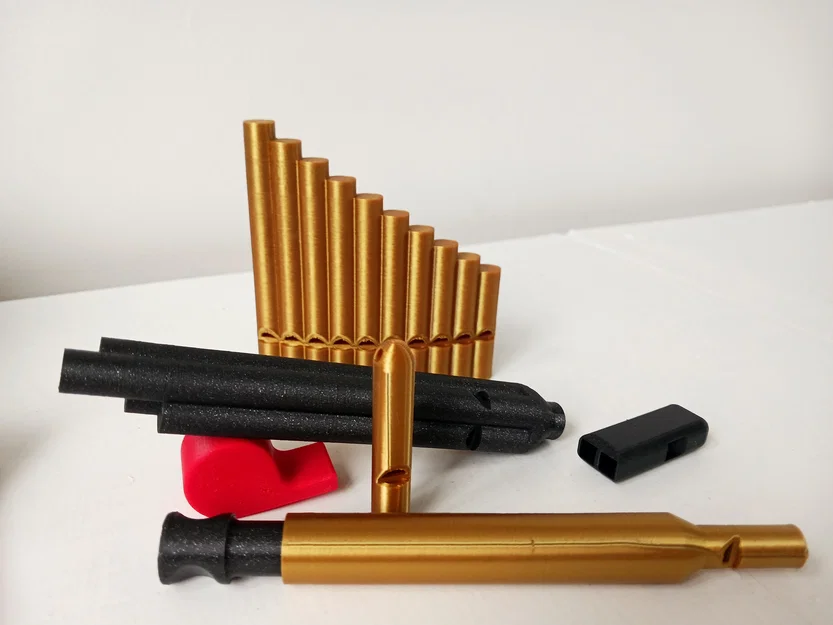 Whistle, Whistle và thêm một Whistle nữa - Image 1