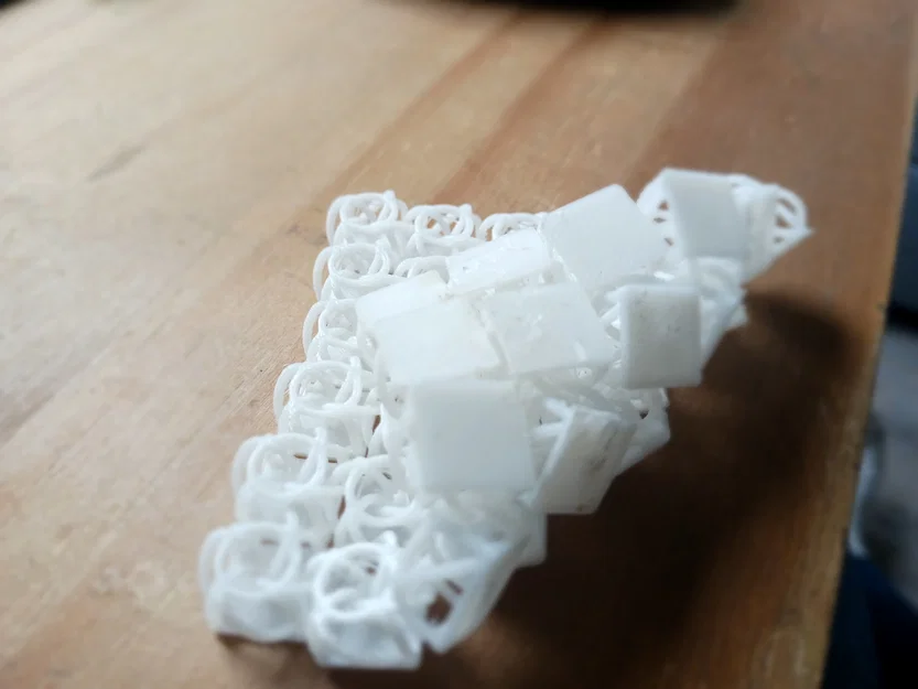 Mô hình vải lưới kim loại Chainmail lấy cảm hứng từ NASA - Image 1